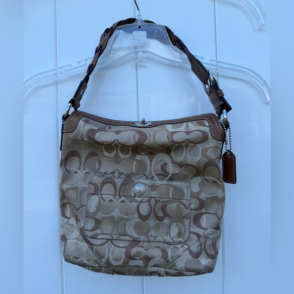 Coach Brown Leather Tag